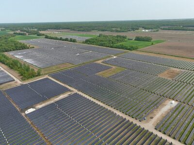 इंडियाना यूटिलिटी ने पहली 465 मेगावाट की सौर परियोजनाएं सक्रिय कीं